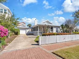 EmeraldTide • Crystal Shores • Destin • 3 bed / 2 bath - Image 4