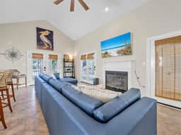 EmeraldTide • Crystal Shores • Destin • 3 bed / 2 bath - Image 3