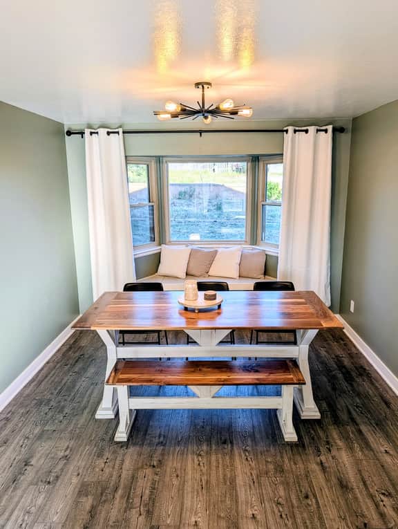Old Farm • Colorado Springs • 4 bed / 3 bath - Image 2