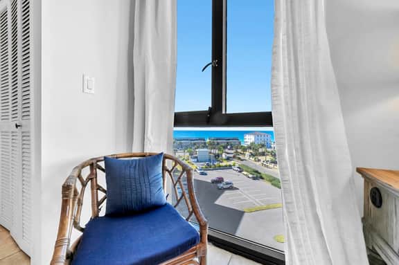 EmeraldTide • The Enclave • Destin • 2 bed / 2 bath (condo) - Image 4